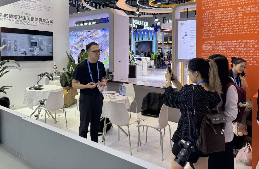 联合创始人接受浙江电视台采访